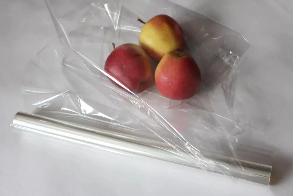 Пленка прозрачная для упаковки цветов и подарков 70см 200гр 7.5м